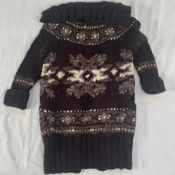 Abercrombie hand knit sweater - Picture 2 of 5